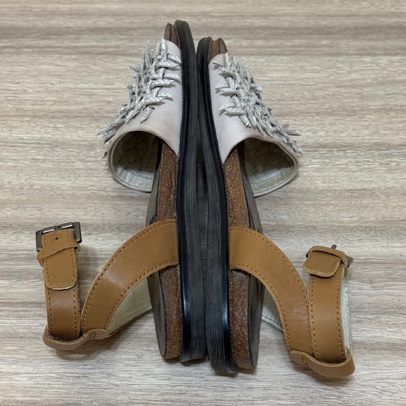 OTBT Sandals Women 6.5 Dove Gray Voyage‎ Flat Leather Woven Ankle Strap Festival - Picture 5 of 8